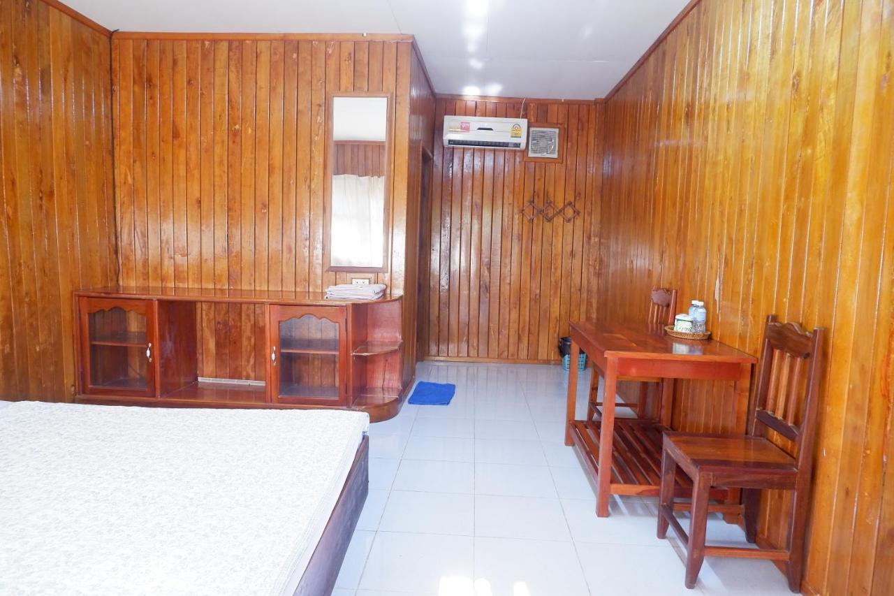 Song Lao Guesthouse Thakhek Ngoại thất bức ảnh