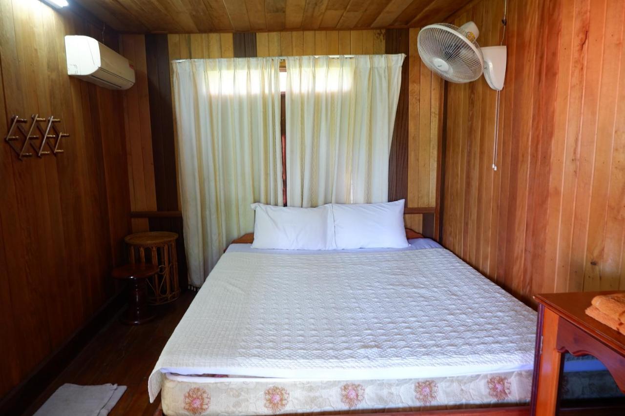 Song Lao Guesthouse Thakhek Ngoại thất bức ảnh