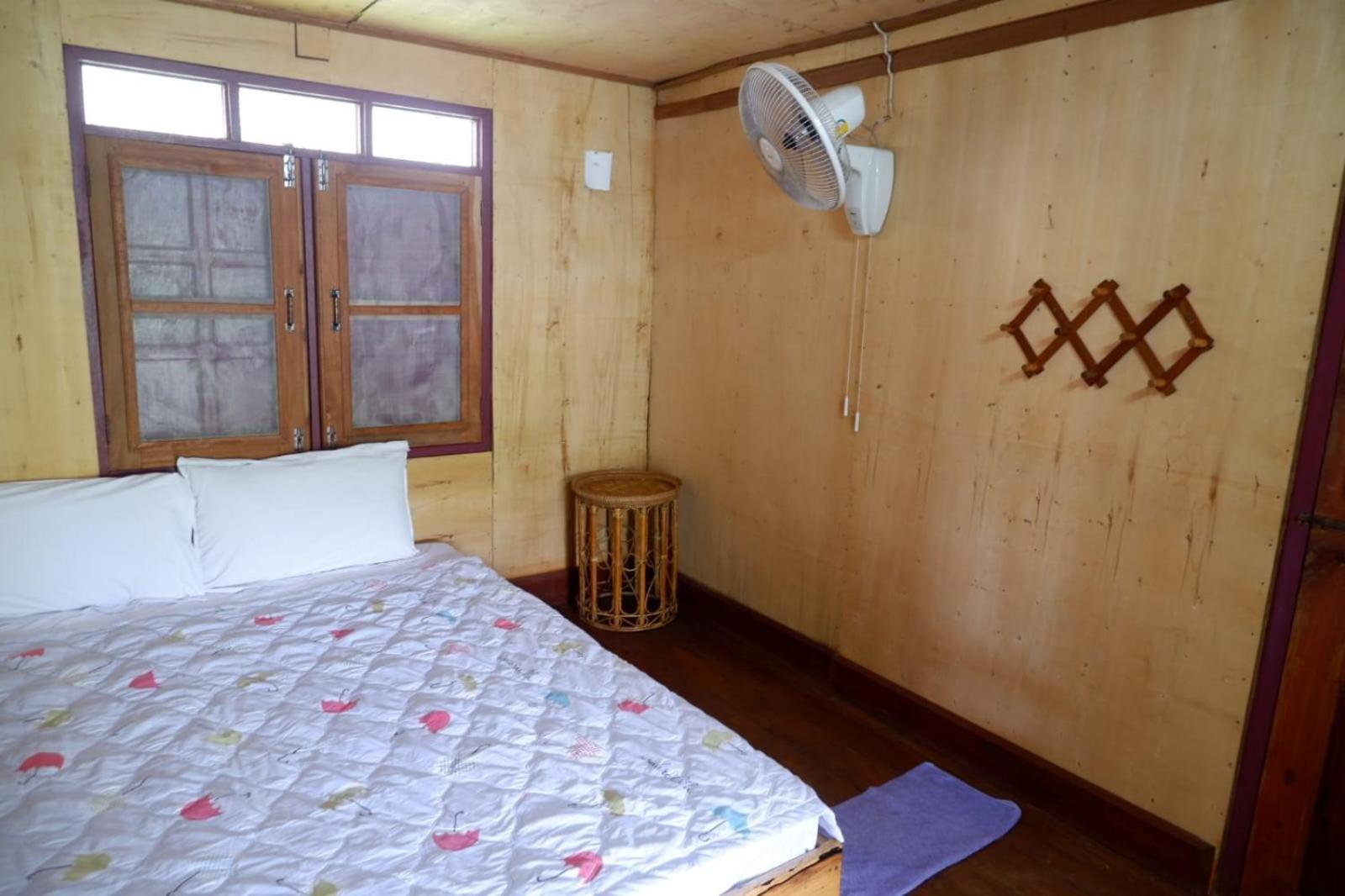 Song Lao Guesthouse Thakhek Ngoại thất bức ảnh