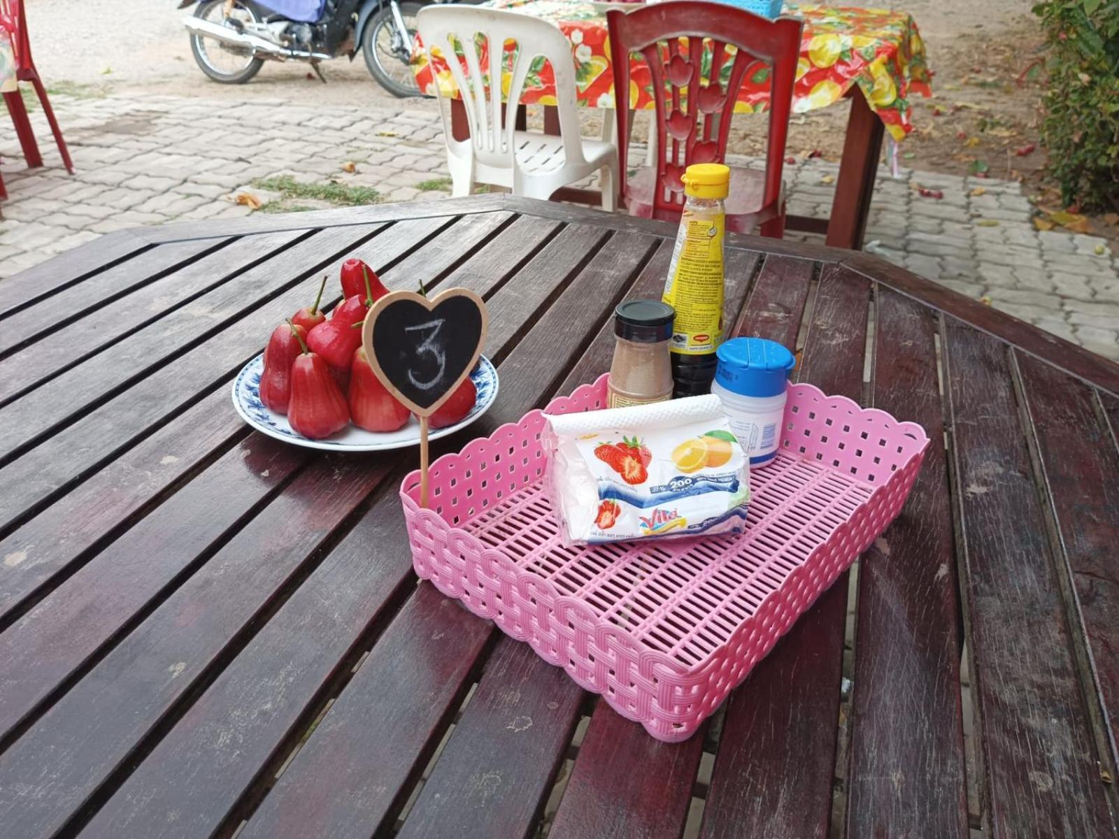 Song Lao Guesthouse Thakhek Ngoại thất bức ảnh